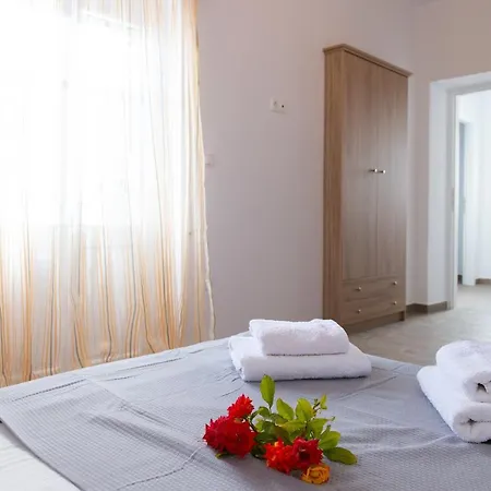 Mosxa House * Artemonas