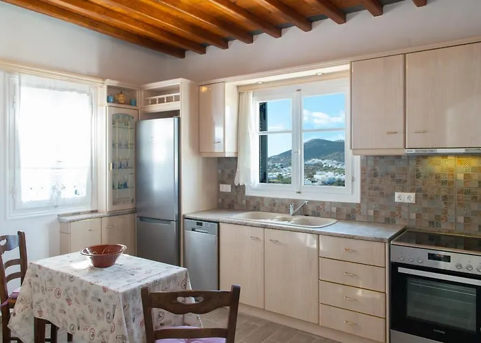 Mosxa House Артемон